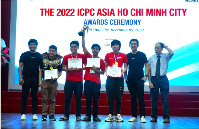 Vô địch ICPC ASIA Hochiminh City 2022 thuộc về đội tuyển HCMUS-BurnedTomatoes (ĐH KHTN-ĐHQG HCM).