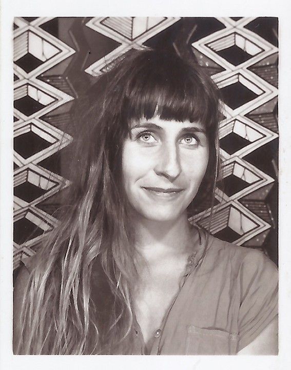 T&aacute;c giả Maureen Ragoucy