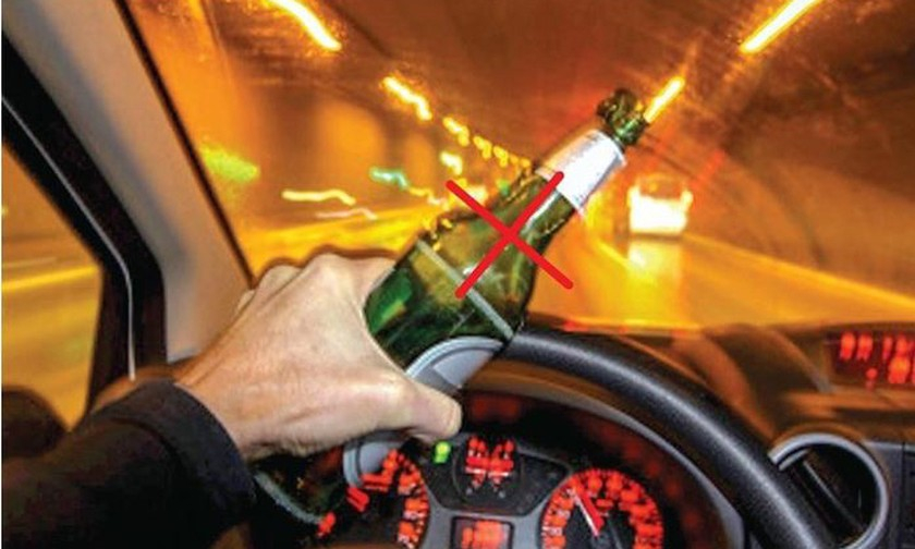 Cần xây dựng văn hóa “đã uống rượu bia không lái xe”, đặc biệt trong dịp Tết.
