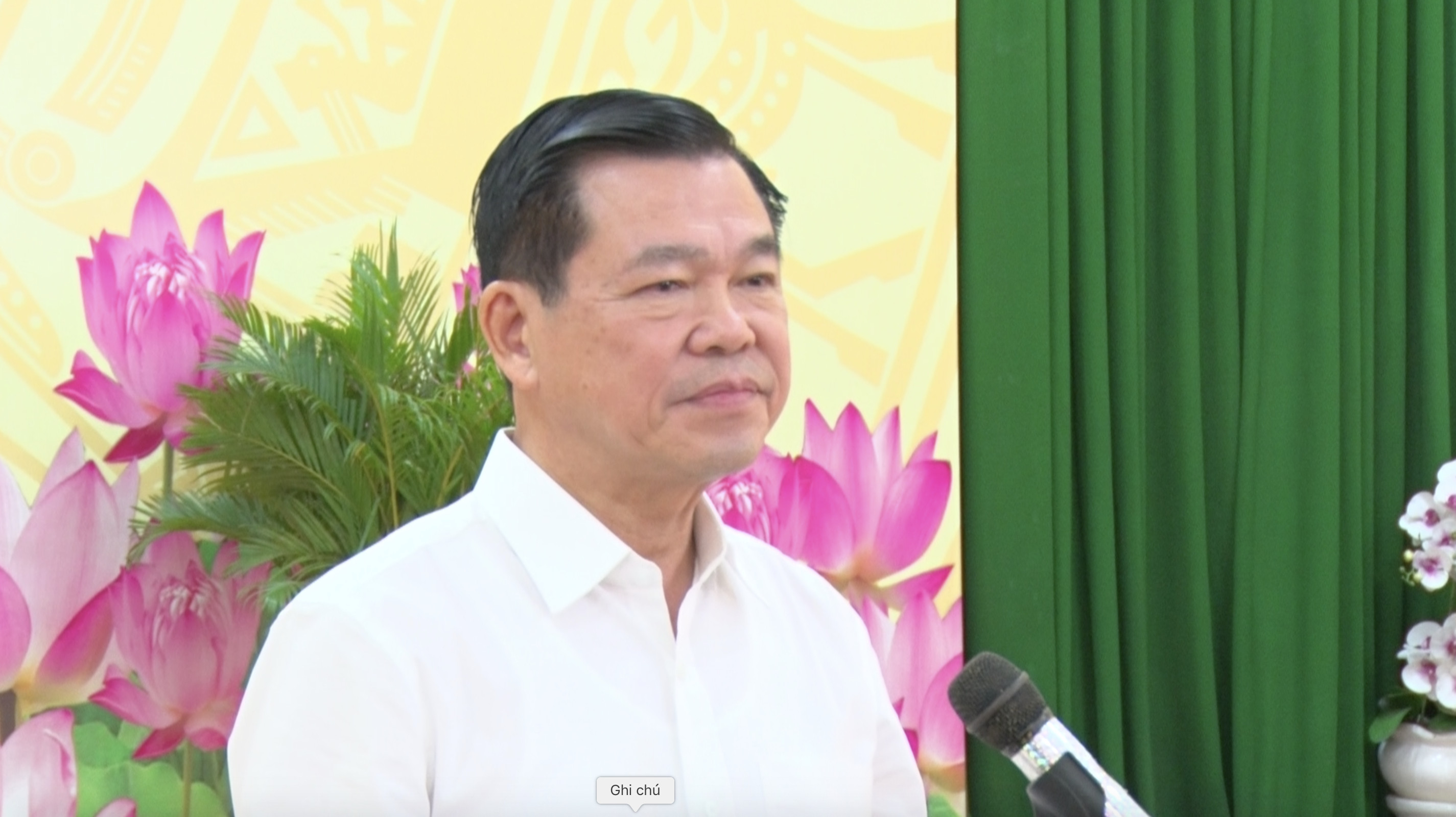 B&iacute; thư Tỉnh ủy - &Ocirc;ng Nguyễn Hồng Lĩnh đề nghị c&aacute;c cấp cần quan t&acirc;m hơn nữa đến người d&acirc;n Khu t&aacute;i định cư.