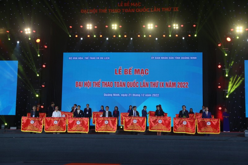 03f90ecb96ca4e9417db20221221231106