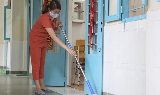 Học sinh nghỉ tránh dịch: Trường tư đau đầu vì lương giáo viên