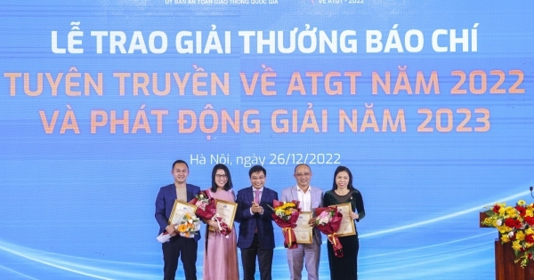 Vinh danh 51 giải thưởng “Báo chí tuyên truyền về an toàn giao thông năm 2022”
