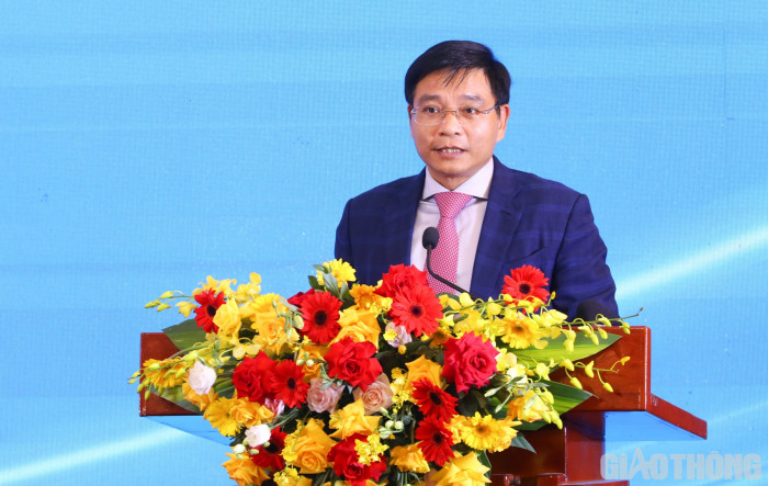 img-bgt-2021-u-y-vie-n-bch-trung-u-o-ng-da-ng-pho-chu-ti-ch-thu-o-ng-tru-c-u-y-ban-atgt-quo-c-gia-bo-tru-o-ng-bo-gtvt-nguye-n-va-n-tha-ng-da-nh-gia-cao-y-nghi-a-gia-i-thu-o-ng-1672055285-width1705height1080