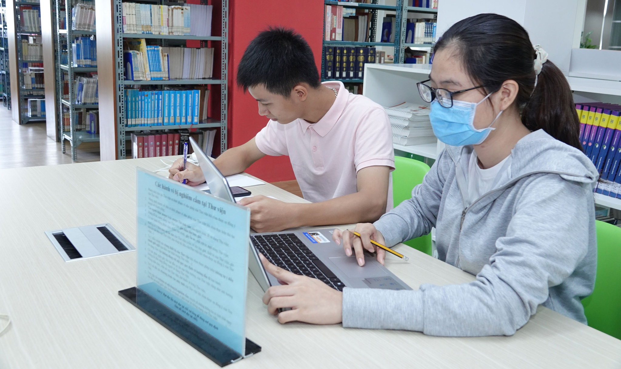 Các trường Đại học tự chủ được tự quyết định mức thu học phí bình quân (của chương trình đại trà) tối đa cao hơn mức trần học phí do nhà nước quy định. (Ảnh: Đào Ngọc Thạch)