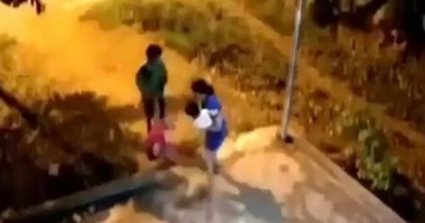 Thanh Hoá: Khởi tố người bố vì cầm 2 chân con ném ra đường