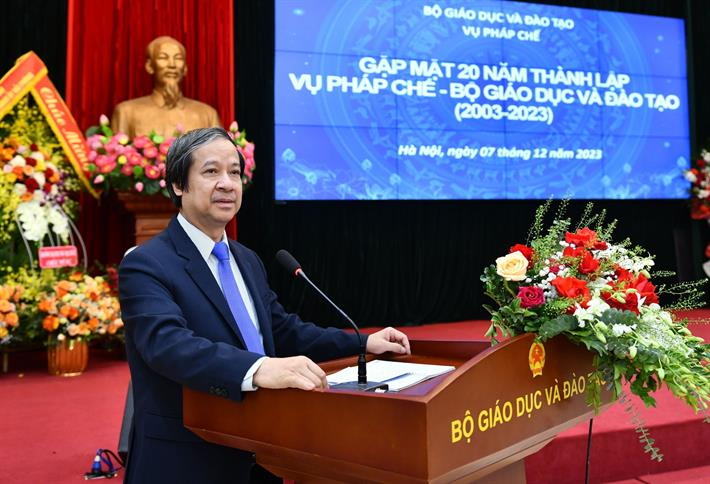 z4952272759693d683126620fc6d1efdd870210afef869