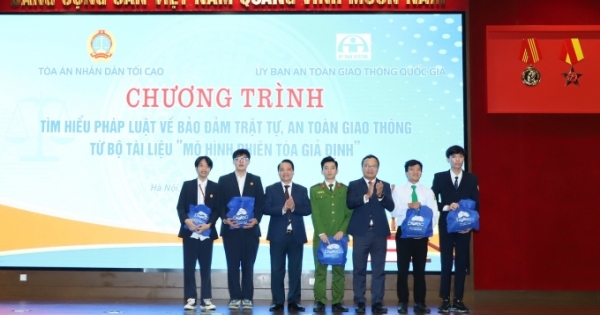 “Mô hình phiên tòa giả định” là sự kết hợp hài hòa giữa nghệ thuật hình ảnh và tương tác thực tế