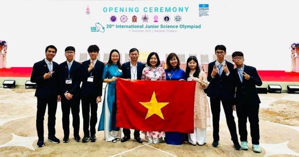 Nam sinh với bảng thành tích học tập đáng nể, đạt Huy chương Bạc kỳ thi Olympic Khoa học trẻ quốc tế 2023