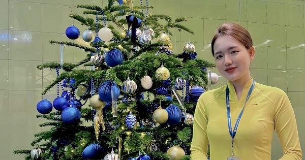 Không khí Noel rạng rỡ sân bay Nội Bài