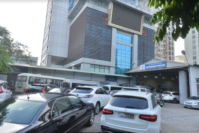 Ngành Đăng kiểm nỗ lực chống ùn tắc dịp cuối năm