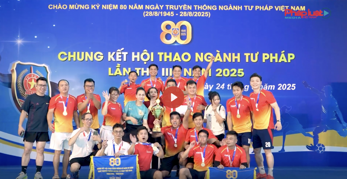 Đội bóng Báo Pháp luật Việt Nam tiếp tục giữ vững cúp vàng Hội thao Ngành Tư pháp 2025