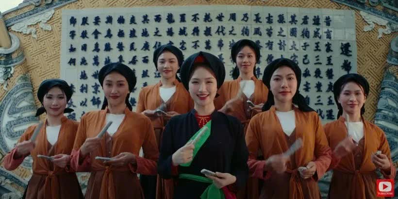 Soobin và lớp nghệ sĩ trẻ khơi lại mạch nguồn dân tộc - Showbiz hôm nay #115