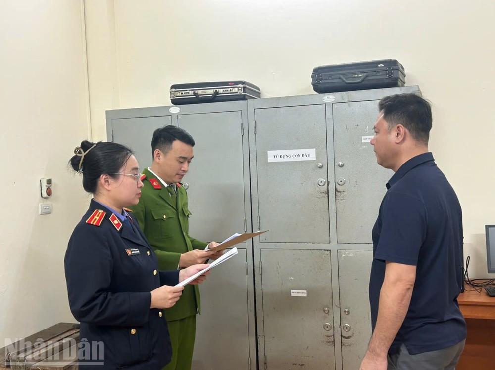 diem tin phap luat 2602 ha tinh khoi to bi can trong vu chan xe gay roi trat tu cong cong